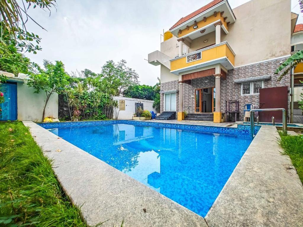 Royal Experiences Buddha Sea View Villa, Mutukadu Ecr *